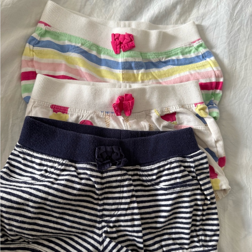 Gymboree Bundle of 3 Pairs of Striped and Patterned Kids shorts